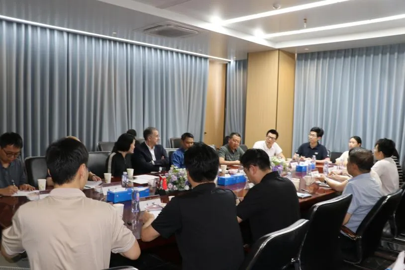 學(xué)院匯聚了一批醫(yī)療儀器設(shè)計、智能醫(yī)療裝備等領(lǐng)域的頂尖科研團隊