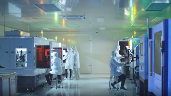 研發(fā)實(shí)驗(yàn)室-成立集團(tuán)研究院、成都研究院，并在深圳、常州兩地設(shè)立激光研發(fā)中心。